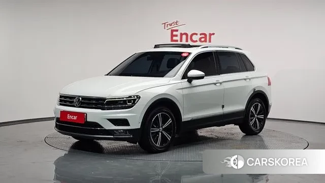 Volkswagen Tiguan second Generation 2020 Белый из Кореи