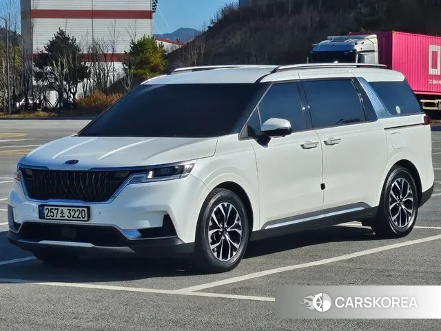 Kia Carnival 4th generation 2020 Белый из Кореи