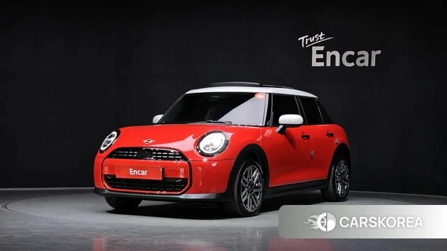 Mini Cooper C 4th generation 2025 Красный из Кореи