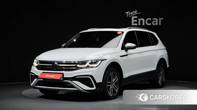 Volkswagen Tiguan Allspace 2022 Белый из Кореи