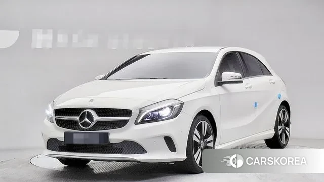 Mercedes-Benz A-Class W176 2018 Белый из Кореи