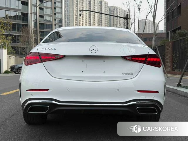 Mercedes-Benz Class C 2024 Белый из Китая