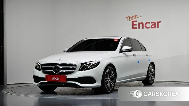 Mercedes-Benz E-Class W213 2020 Белый из Кореи