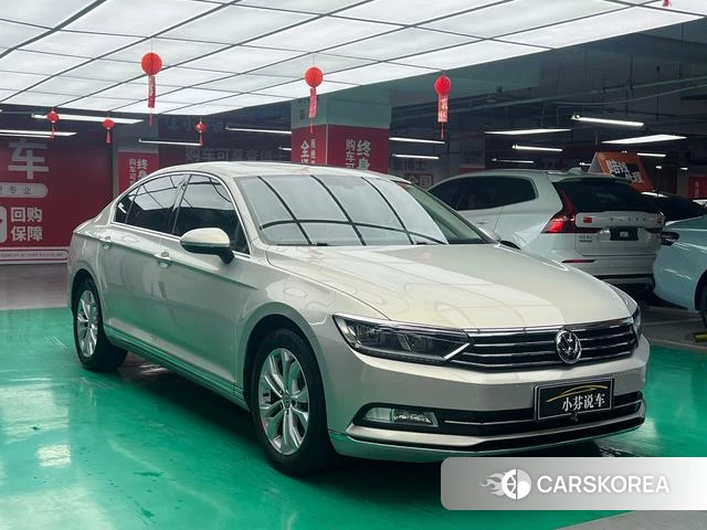 Volkswagen Magotan 2019 Шампань из Китая