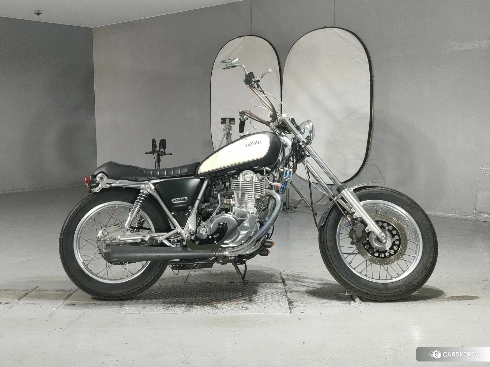 Проданный Yamaha SR 400 2013 из Японии