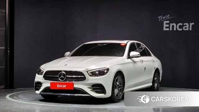 Mercedes-Benz E-Class W213 2022 Белый из Кореи