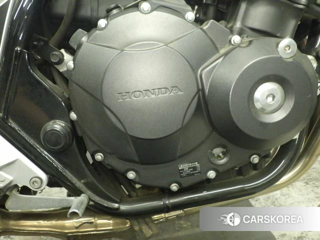 Engine photo