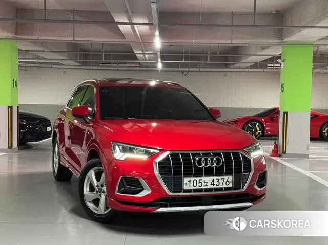 Audi Q3 (F3) 2020 Красный из Кореи