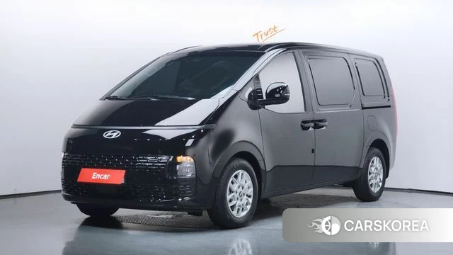 Hyundai Staria 2025 Черный из Кореи