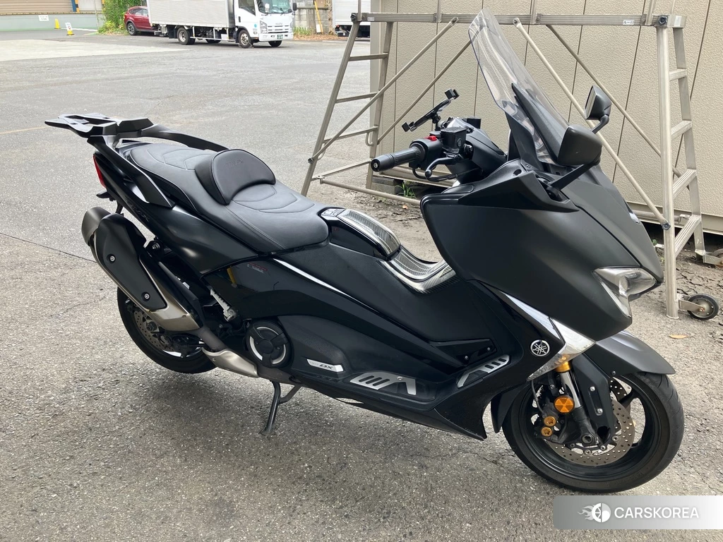 Проданный Yamaha T-MAX 530 DX 2017 из Японии