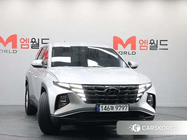 Hyundai Tucson (NX4) 2021 Серебристо-серый из Кореи