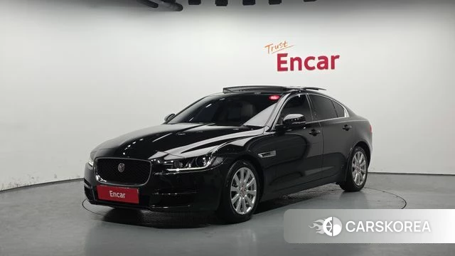Jaguar XE 2018 Черный из Кореи