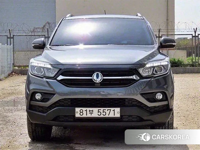 Ssangyong Rexton Sports 2018 Серый из Кореи