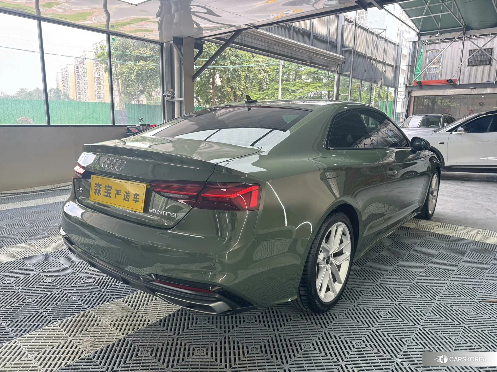 Audi A5 2023 Зеленый из Китая