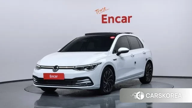 Volkswagen Golf 8th Generation 2024 Белый из Кореи