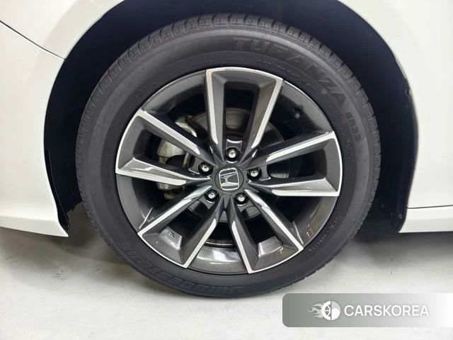 Honda Yingshipai 2023 Белый из Китая