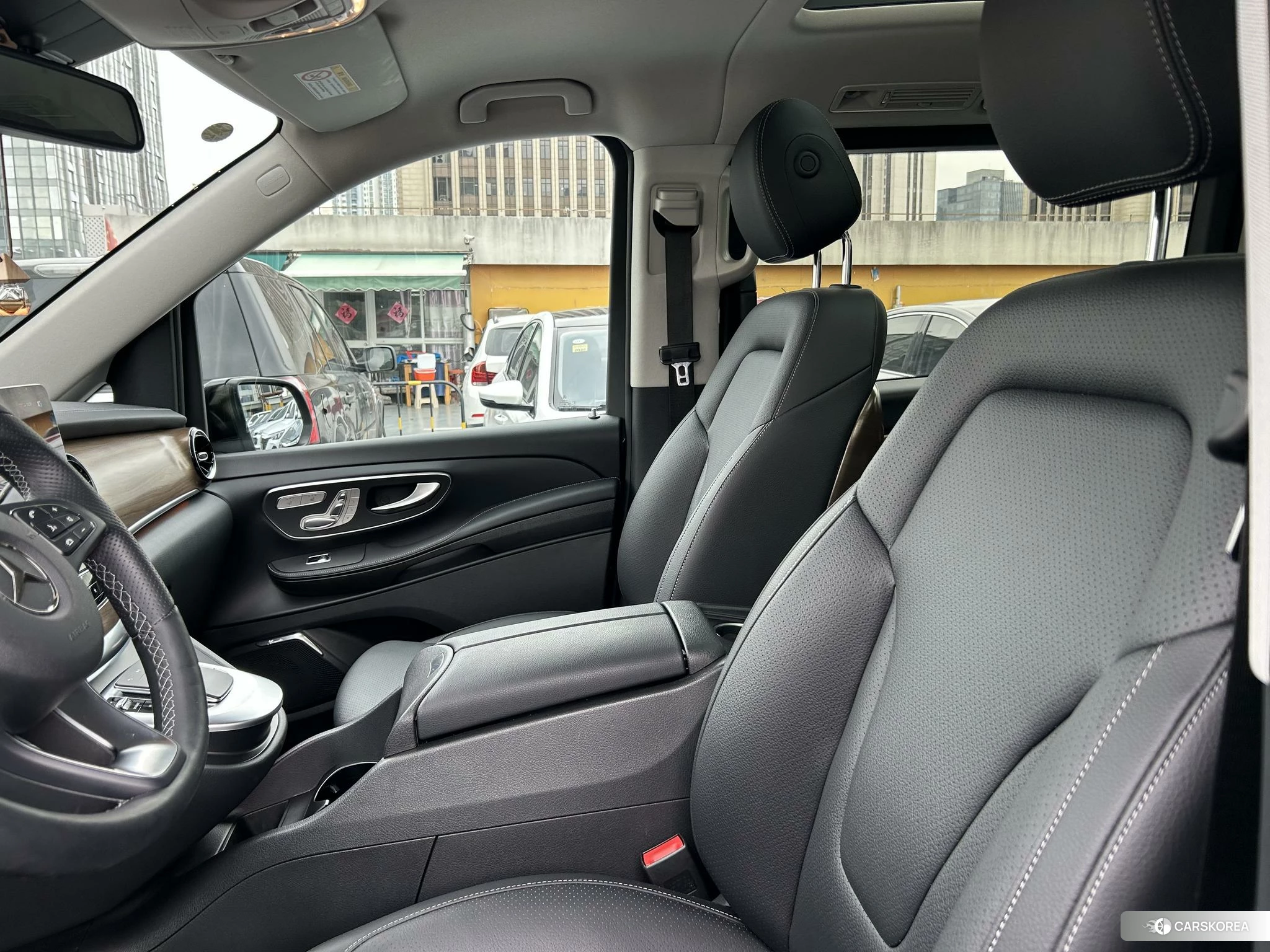 Mercedes-Benz V-class 2022 Черный из Китая