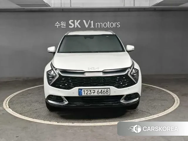 Kia Sportage 5th Generation Hybrid 2023 Белый из Кореи