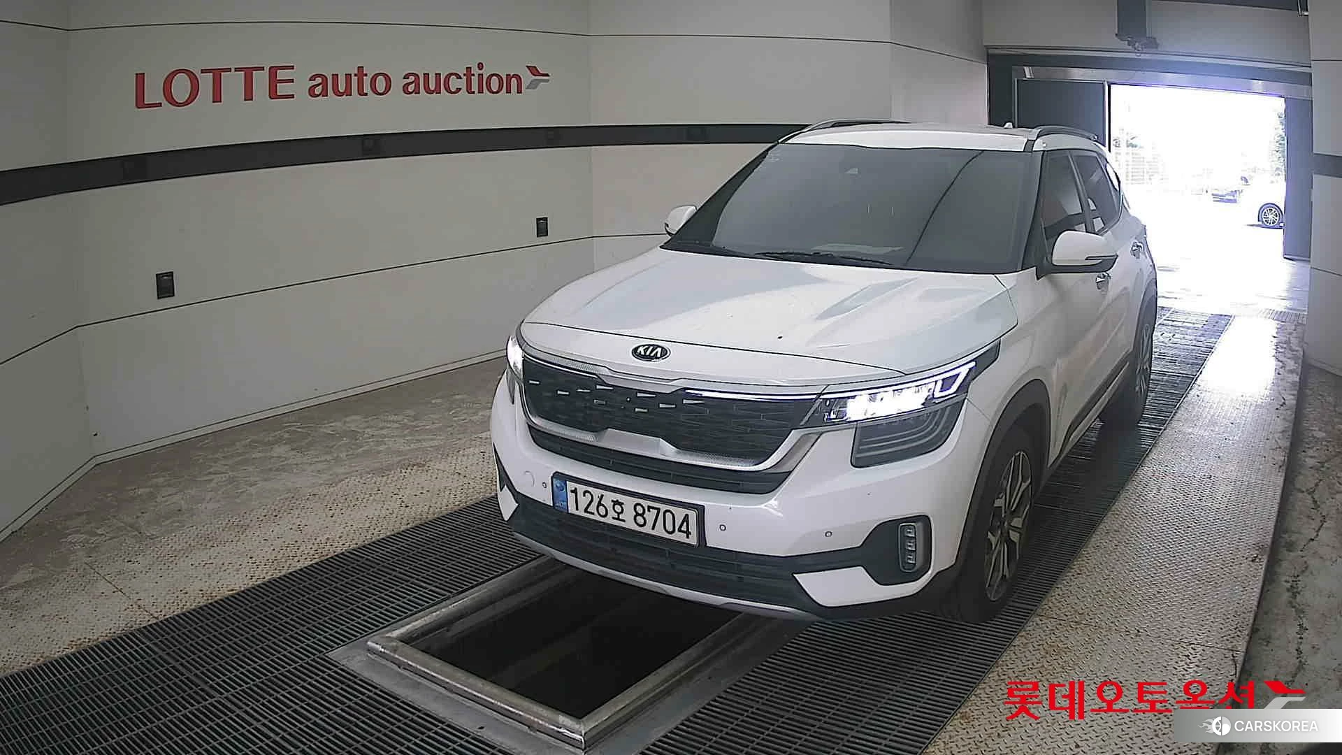 Kia Seltos 2022 Белый из Кореи