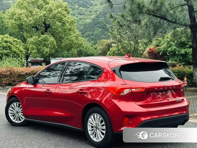 Ford Fox 2018 Красный из Китая