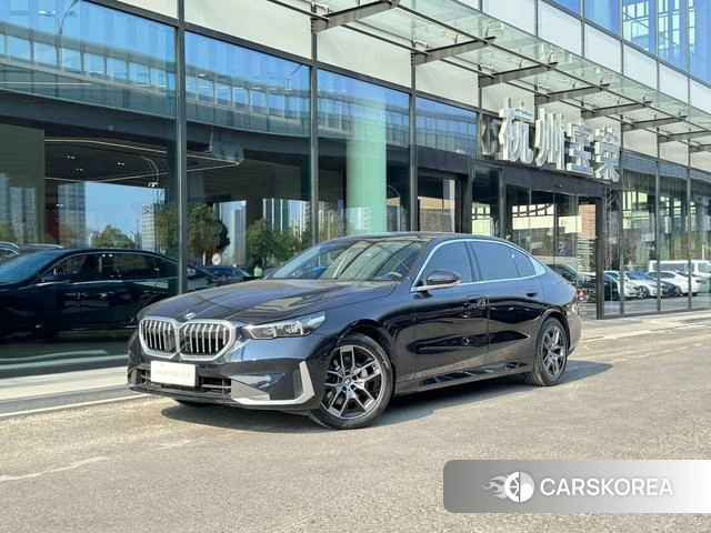 BMW 5 series 2024 Черный из Китая