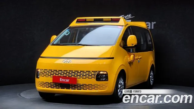 Hyundai Staria 2022 Желтый из Кореи