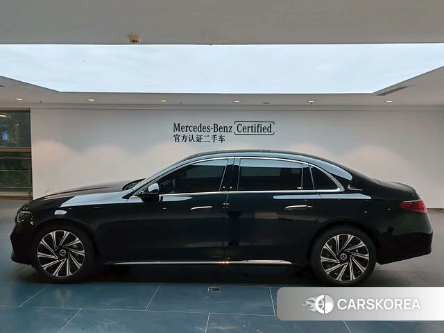 Mercedes-Benz E-class 2024 Черный из Китая