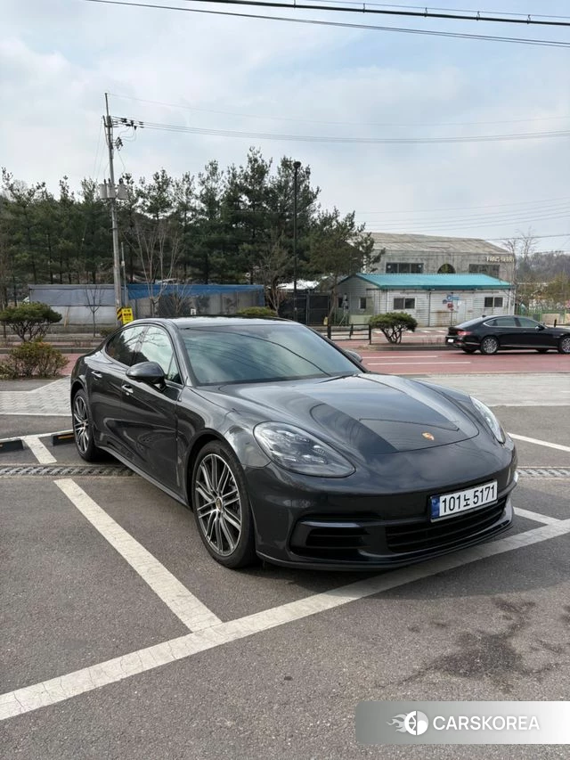 Porsche Panamera (971) 2018 Серый из Кореи