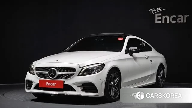 Mercedes-Benz C-Class W205 2021 Белый из Кореи