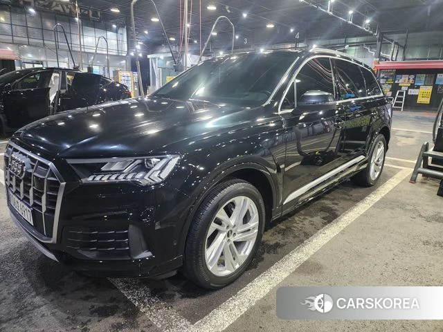 Audi Q7 (4M) 2023 Черный из Кореи