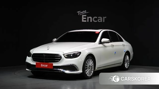 Mercedes-Benz E-Class W213 2021 Белый из Кореи