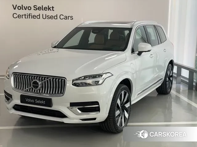 Volvo XC90 second Generation 2024 Белый из Кореи