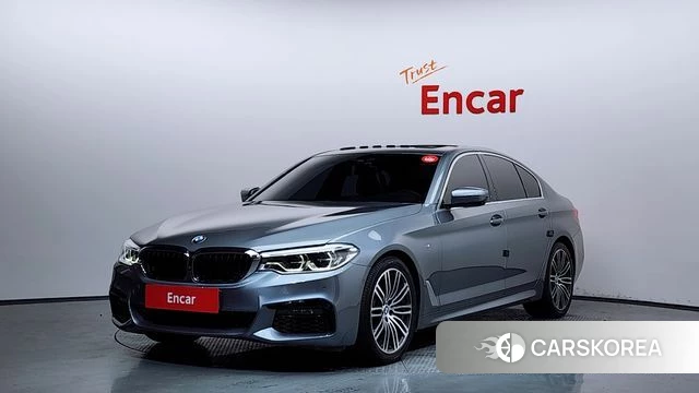 BMW 5 Series (G30) 2019 Небесно-голубой из Кореи