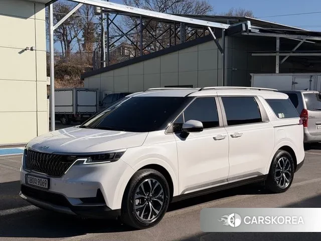 Kia Carnival 4th generation 2022 Белый из Кореи