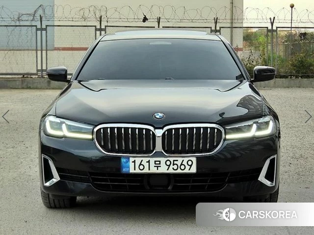 BMW 5 Series (G30) 2021 Черный из Кореи