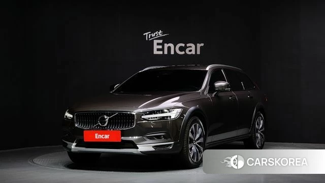 Volvo V90 Cross-Country 2022 Серый из Кореи