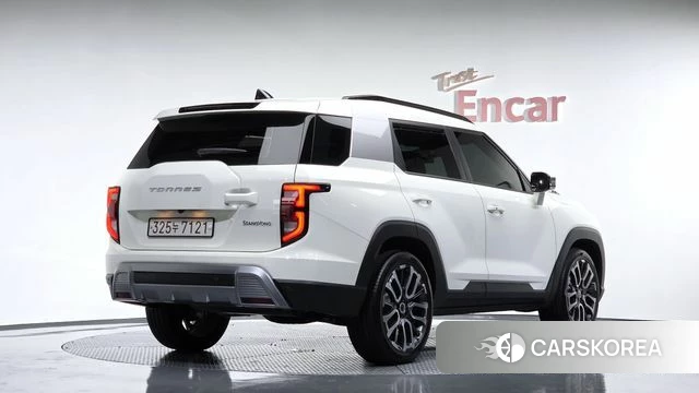 Ssangyong Torres 2022 Жемчужный цвет из Кореи