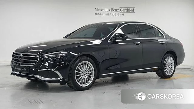 Mercedes-Benz E-Class W213 2023 Черный из Кореи
