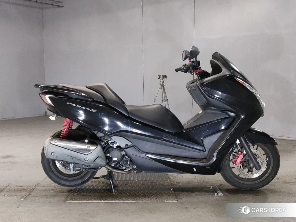 Проданный Honda FORZA 2013 из Японии