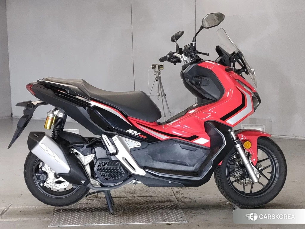 Проданный Honda ADV150 2019 из Японии, фото 2