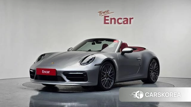 Porsche 911(992) 2021 Серебристо-серый из Кореи