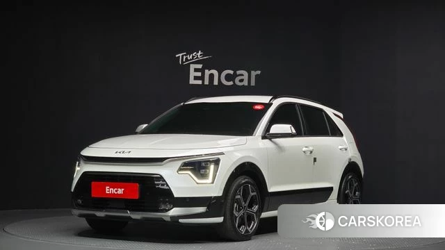 Kia Di Ol Nu Niro 2023 Белый из Кореи
