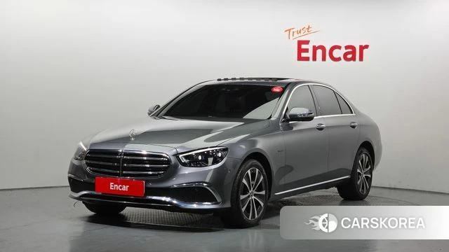 Mercedes-Benz E-Class W213 2021 Серый из Кореи