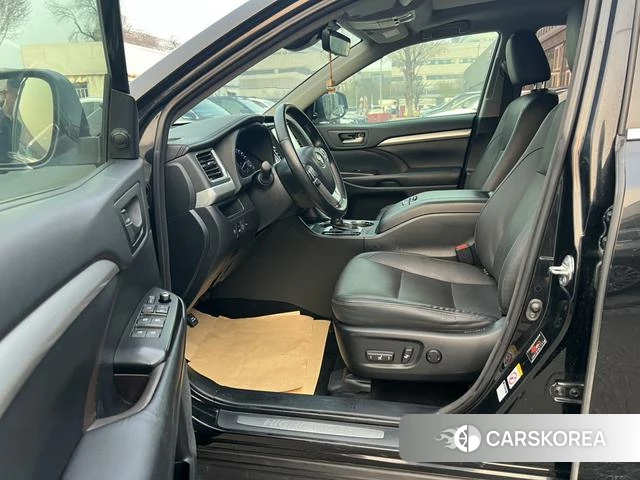 Toyota Highlander 2018 Черный из Китая