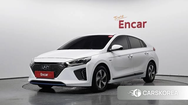 Hyundai Ionic Hybrid 2018 Белый из Кореи