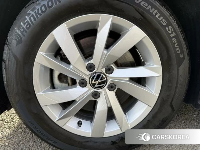 Volkswagen Passat 2022 Черный из Китая