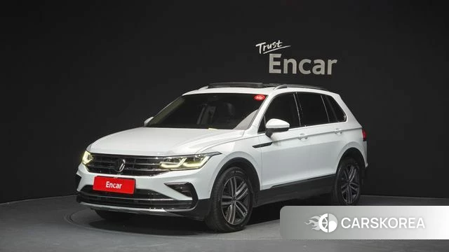 Volkswagen Tiguan second Generation 2022 Белый из Кореи