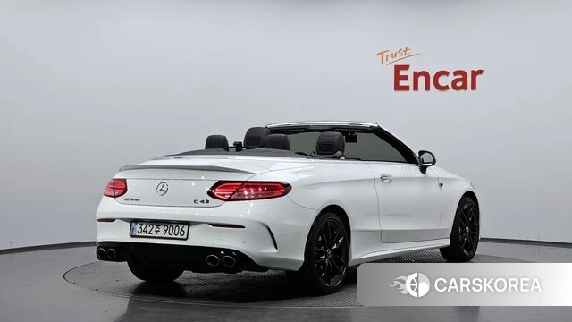 Mercedes-Benz C-Class W205 2019 Белый из Кореи