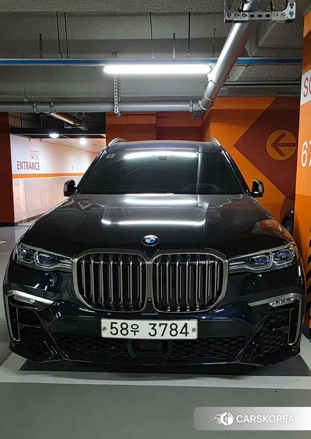 BMW X7 (G07) 2019 Черный из Кореи