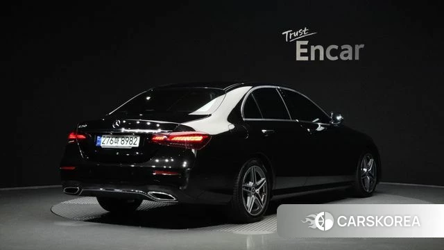 Mercedes-Benz E-Class W213 2022 Черный из Кореи